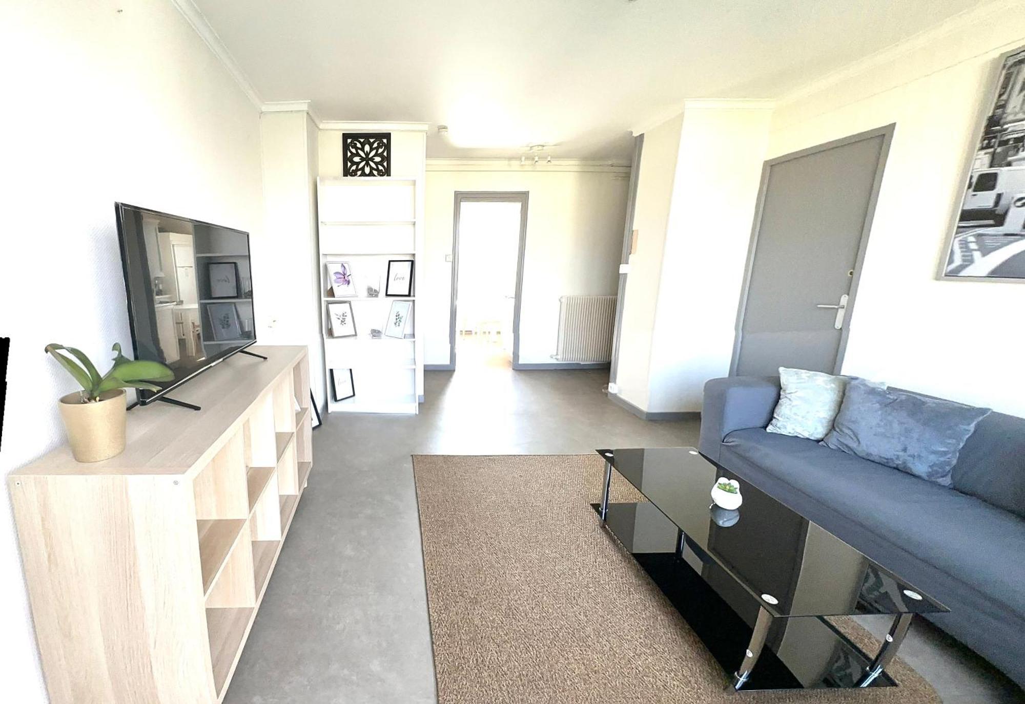 Grand Appartement Bron Centre Proche Eurexpo Et Groupama Eksteriør bilde